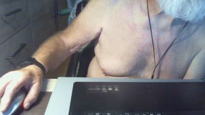oldman3113 live from Austria