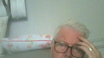 pauly1960 live from United Kingdom
