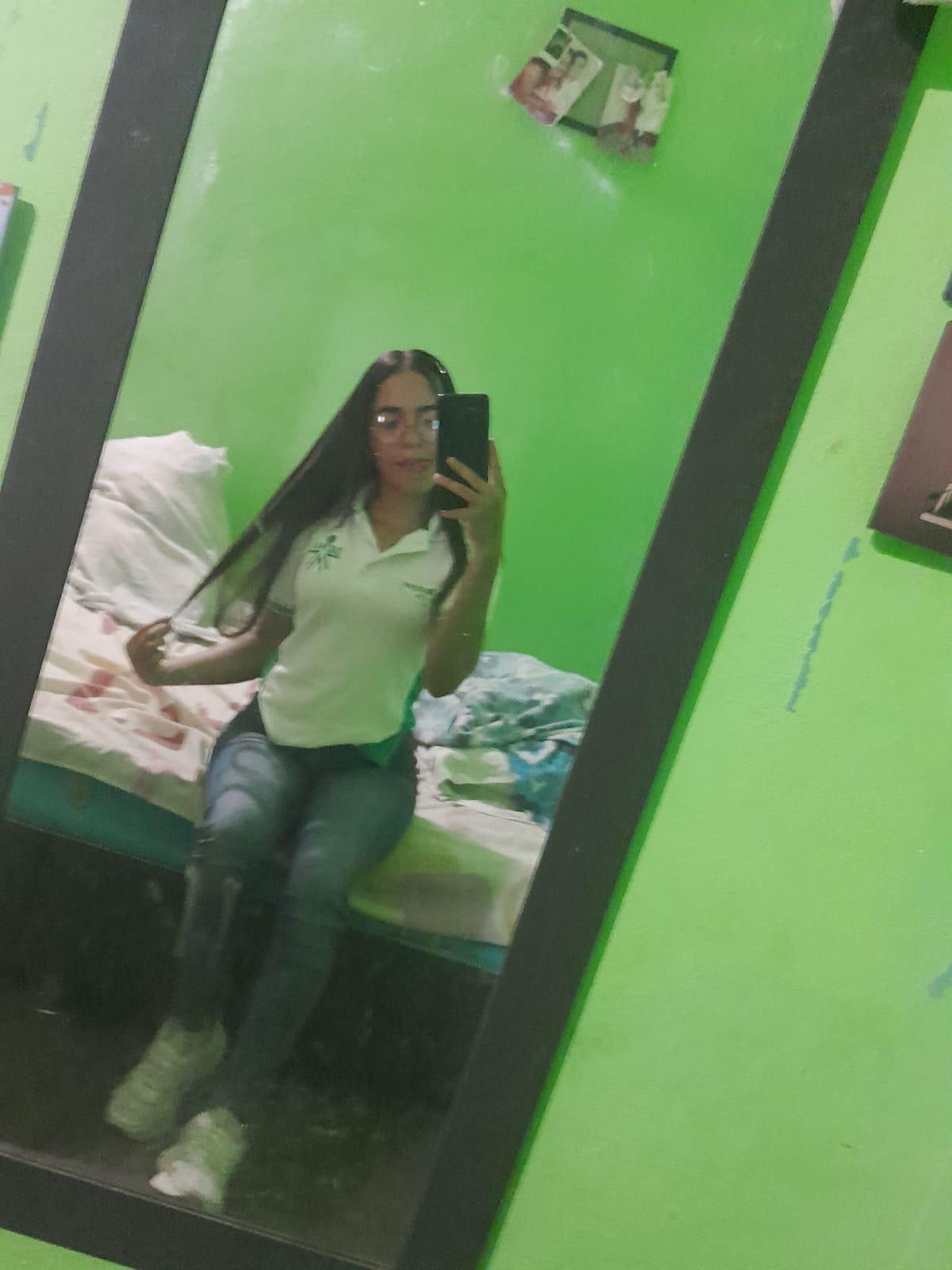 skinnysofia18 Profile Image