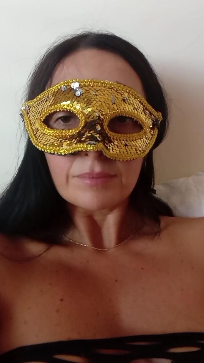 vanessa583 live from Italy